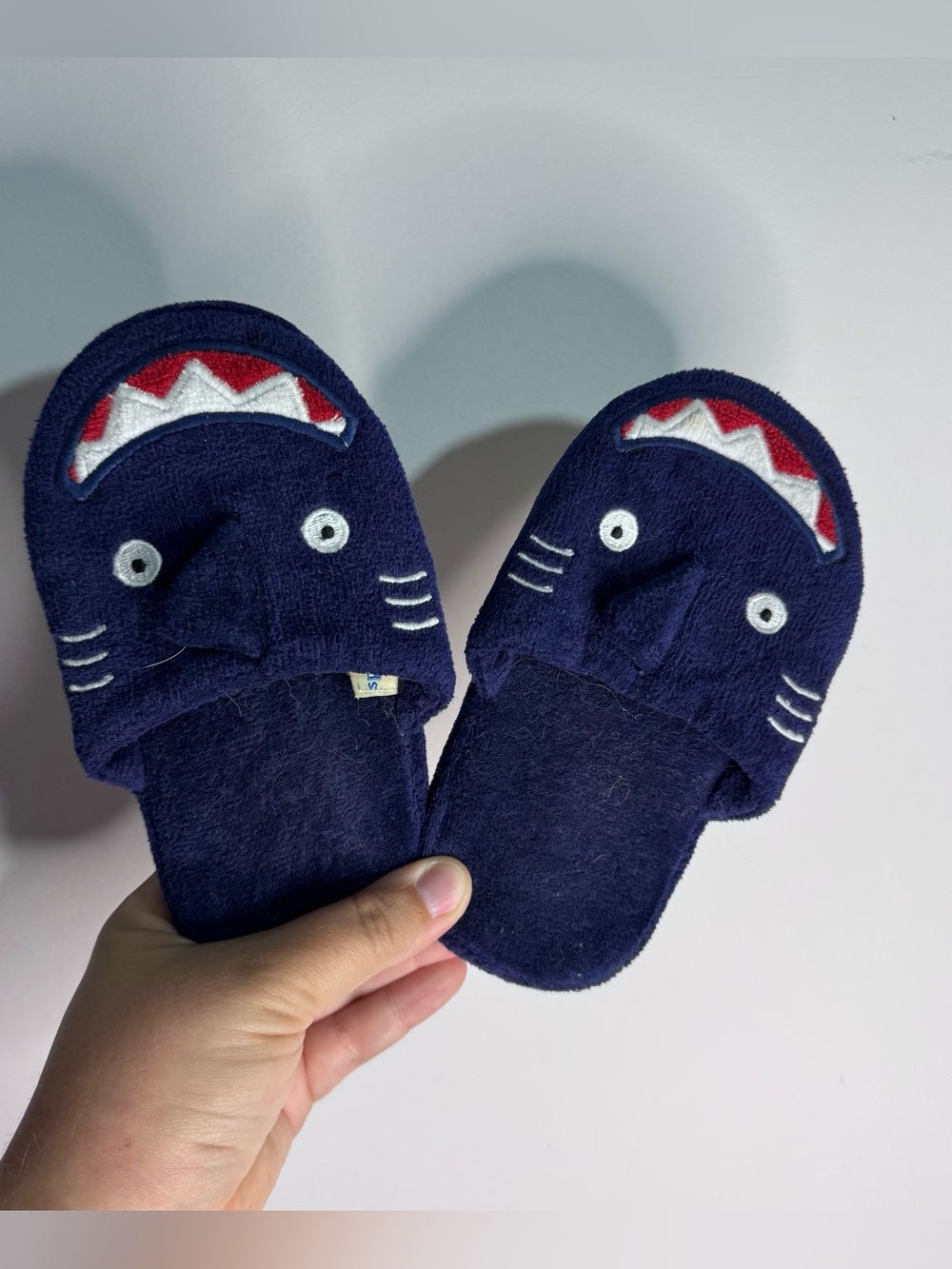 Pottery Barn Kids Shark Slippers Navy Blue Size Medium Plush Novelty